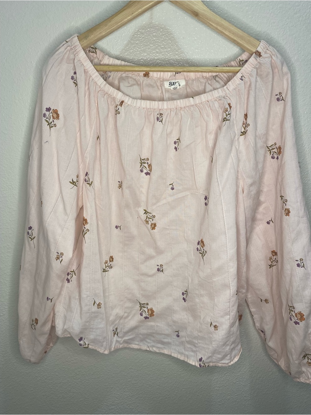 Off-Shoulder Pink Floral Peasant/Cottage Top